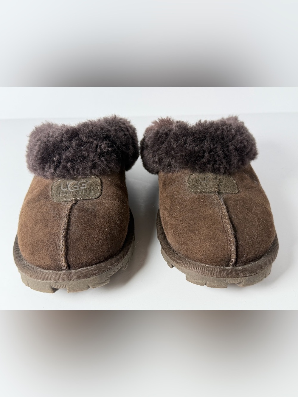 UGG Women’s Brown Suede Sheepskin Lined Clog Slippers Slip-On US 6